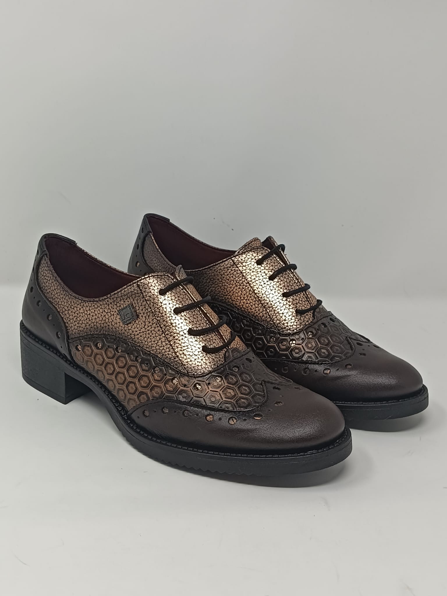 239520MARRON-1.jpg